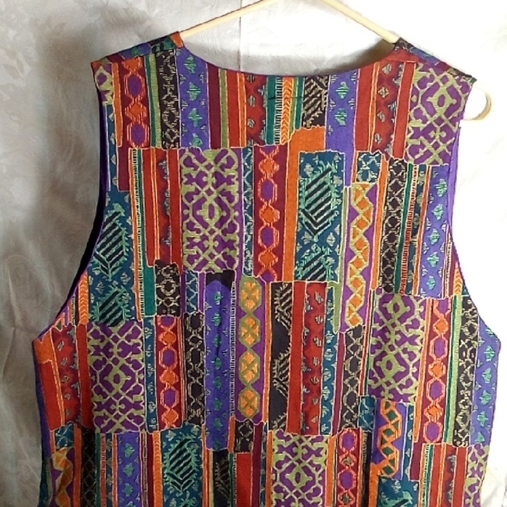 Vibrant Multicolor Sleeveless Midi Dress - Picture 6 of 9